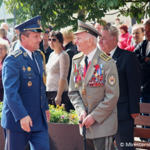 Oslavy Dňa ozbrojených síl SR v Brezovej pod Bradlom