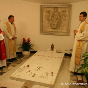Vojenských pútnikov prijal Benedikt XVI.