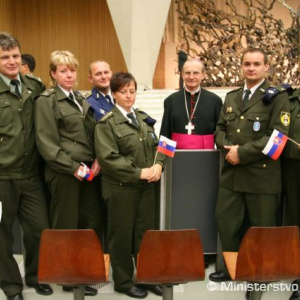 Vojenských pútnikov prijal Benedikt XVI.