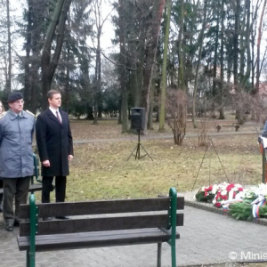 Štátny tajomník Miloš Koterec si v Novákoch pripomenul 8. výročie tragédie
