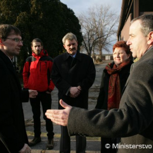 O význame prevodu kasární na obec hovorí aj poslanec NR SR Szilárd Somogyi