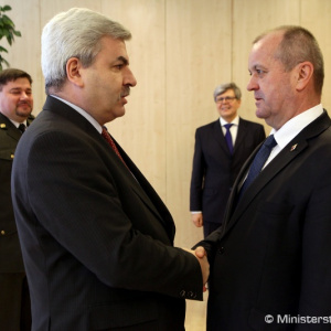 Minister Gajdoš rokoval s ukrajinským veľvyslancom J. Muškom
