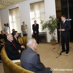 Ministrovi obrany udelili Pamätnú medailu Jána Nálepku – Repkina