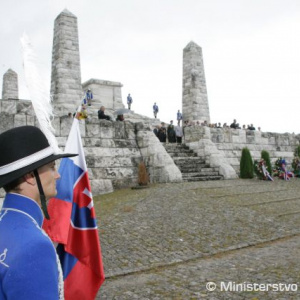 Bradlo - vyvrcholenie osláv 130-teho výročia narodenia M. R. Štefánika
