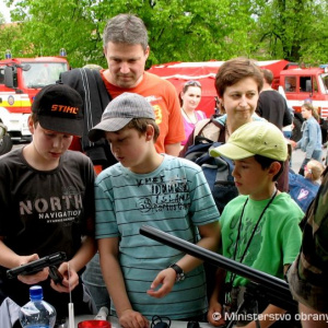Vojaci, policajti, hasiči aj záchranári pod Poľanou