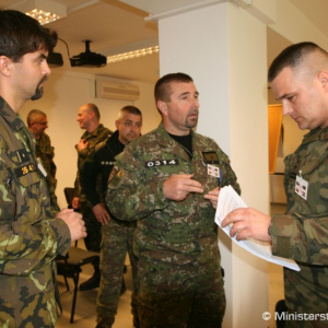 Vojenskí policajti piatich krajín na Lešti