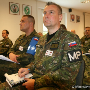 Vojenskí policajti piatich krajín na Lešti