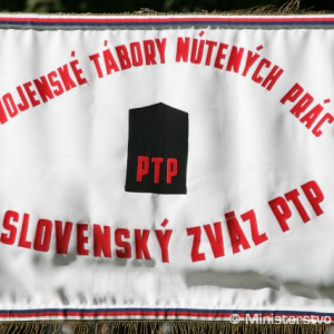 Zástava Slovenského zväzu pomocných technických práporov – vojenských táborov nútených prác.