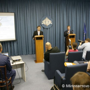 Zmluvy o modernizácii vrtuľníkov Mi-17 