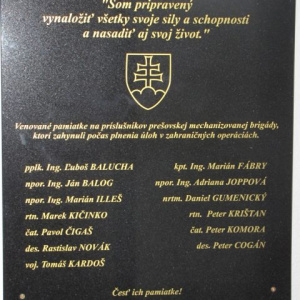 V Prešove odhalili pamätnú tabuľu obetiam leteckého nešťastia