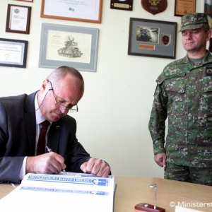 Minister Gajdoš privítal v Nitre vojakov po návrate z Cypru a Mali