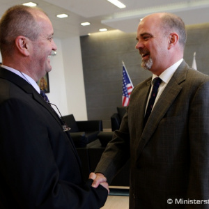 Minister obrany Peter Gajdoš sa stretol so chargé d´affairs USA Liamom Wasleym