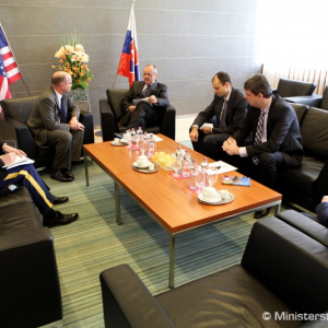 Minister obrany Peter Gajdoš sa stretol so chargé d´affairs USA Liamom Wasleym