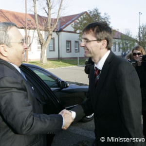 Minister obrany SR Ľubomír Galko víta na pôde MO SR podpredsedu vlády a ministra obrany  Izraela Ehuda Baraka