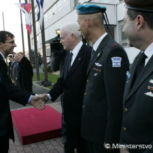 Predstavovanie oficiálnych delegácií