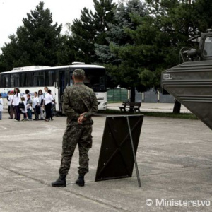 Deti z tábora Minibodka dorazili na Ženijný prápor do Serede dopoludnia
