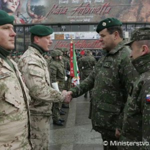 Vojaci z operácií KFOR a ISAF ocenení medailami