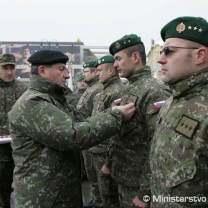 Vojaci z operácií KFOR a ISAF ocenení medailami