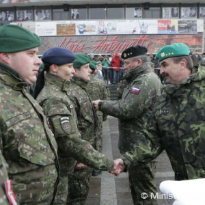 Vojaci z operácií KFOR a ISAF ocenení medailami