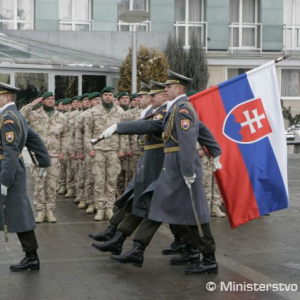 Vojaci z operácií KFOR a ISAF ocenení medailami