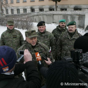 Vojaci z operácií KFOR a ISAF ocenení medailami