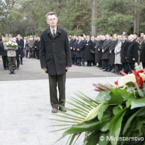 Úctu perzekvovaným prišli vyjadriť aj ich spoluväzni a príbuzní