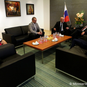 Minister Gajdoš poďakoval za dlhoročnú prácu šéfovi odborov M. Lackovi
