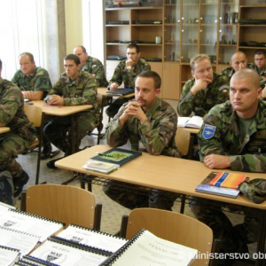 V Novákoch začal výcvik štábnych dôstojníkov EOD