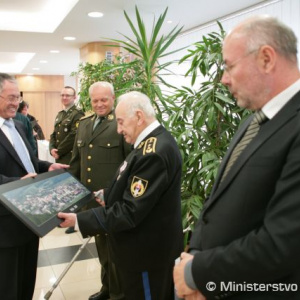 Nebeský jazdec - výstava o veteránovi  RAF