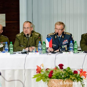 Náčelníci generálnych štábov armád krajín V4 zasadali v Liptovskom Mikuláši