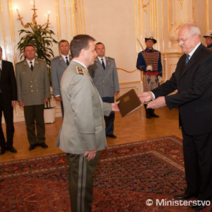Prezident Slovenskej republiky menoval a povýšil generálov