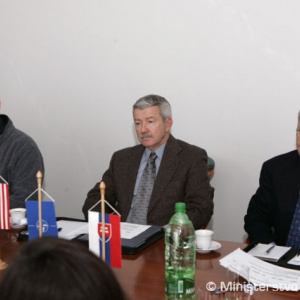 Bilaterálne rokovanie USA a OS SR