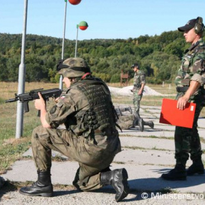 Bojové streľby poľských vojenských policajtov