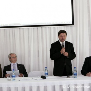 Odborné konferencie na IDEB 2010
