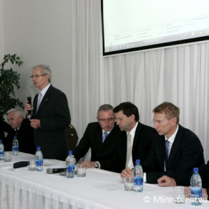 Odborné konferencie na IDEB 2010