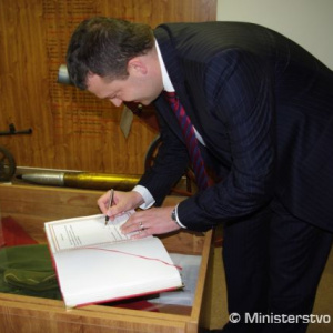 Minister obrany v 13. mechanizovanom prápore