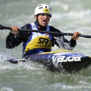 Elena Kaliská v cieli finále K1 - foto: TASR