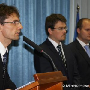 Galko predstavil programové vyhlásenie vlády týkajúce sa rezortu obrany