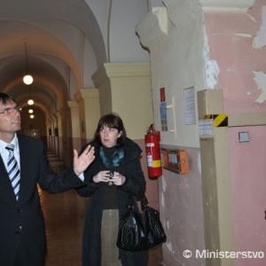 poškodené priestory Vojenského archívu - CR v Trnave
