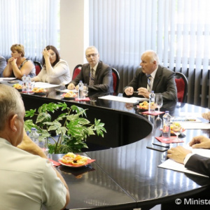 Rezort obrany otvoril verejnú diskusiu k návrhu aktualizovanej Bielej knihy o obrane SR