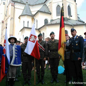 Vojaci štyroch armád na oslavách v Nitre a na Mariánskej hore v Levoči