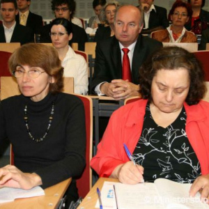 účastníci medzinárodného sympózia