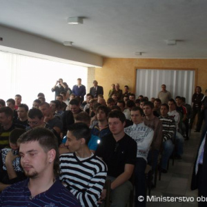 Minister obrany diskutoval so študentmi na východe