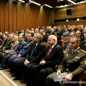 Minister Baška odovzdal medaily Za účasť v boji proti fašizmu a za oslobodenie