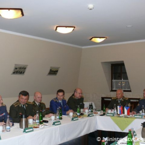 Náčelníci generálnych štábov sa stretli v Buchloviciach
