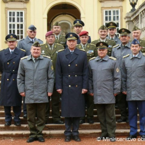 Náčelníci generálnych štábov sa stretli v Buchloviciach