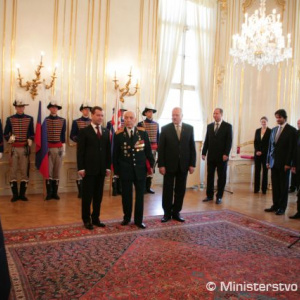 Prezidenti Slovenskej republiky a Ruskej federácie Ivan Gašparovič a Alexander Medvedev vyznamenali slovenských a ruských účastníkov boja proti fašizmu v 2. svetovej vojne