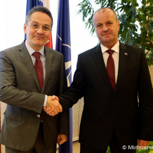 Minister Gajdoš rokoval s francúzskym veľvyslancom Ch. Leonzim o možnostiach spolupráce
