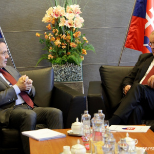 Minister Gajdoš rokoval s francúzskym veľvyslancom Ch. Leonzim o možnostiach spolupráce
