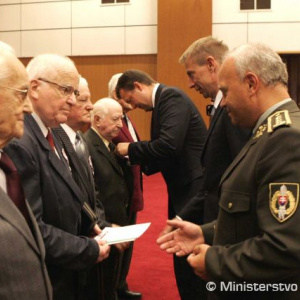 Oslavy 65. výročia SNP a Dňa ústavy SR na ministerstve obrany